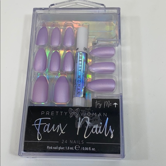 Pretty woman purple lavender faux nails - Picture 1 of 5